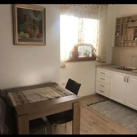 Apartment 4 - Pazariiri