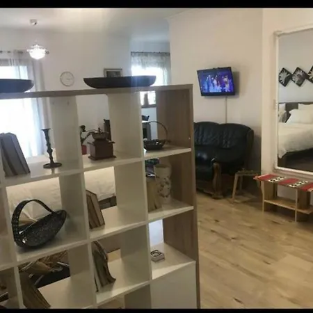 4 - Pazariiri Apartment Tirana
